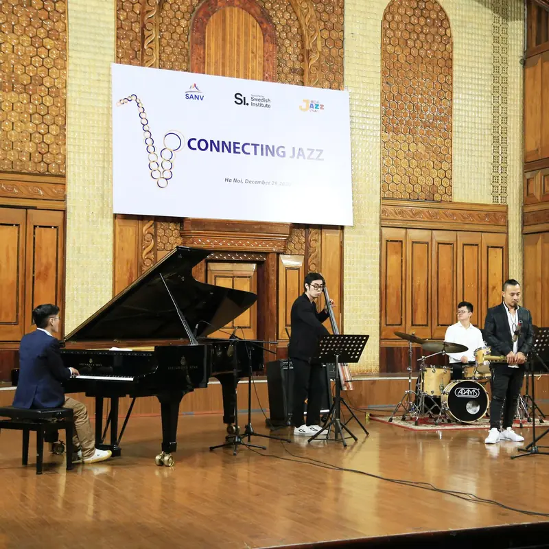 Lê Duy Mạnh Saxophone — Connecting Jazz Hà Nội — giao lưu cùng Viện Thụy Điển