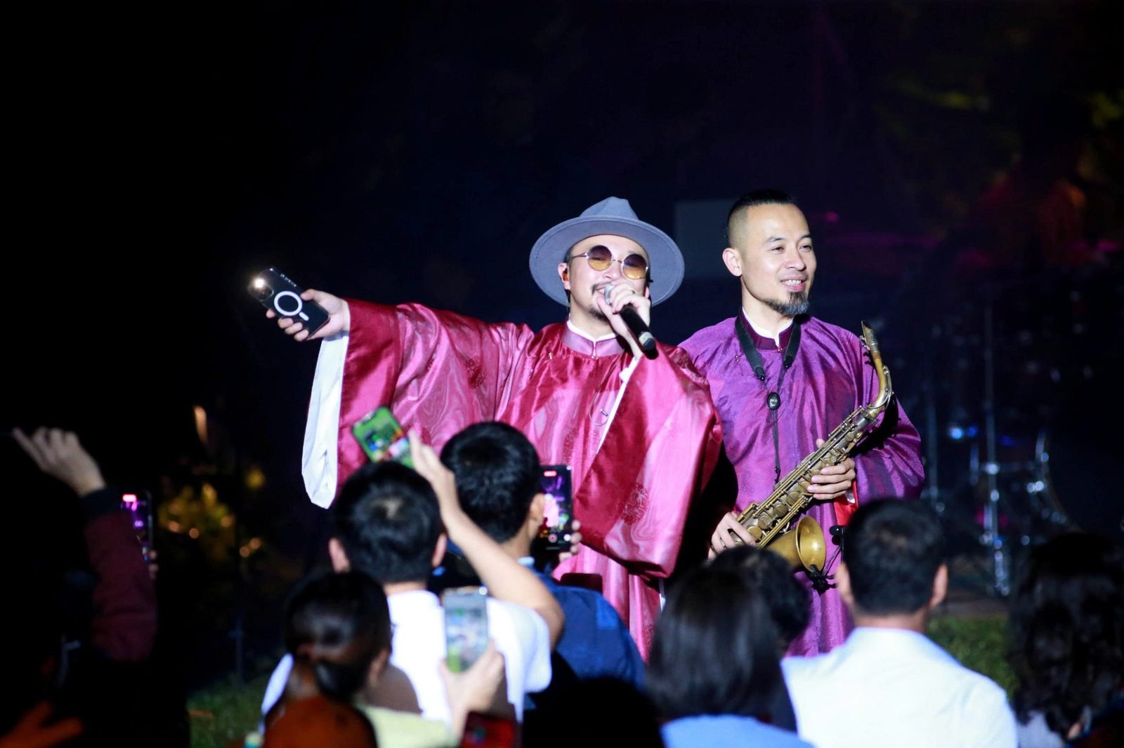 An open-air concert, the ground full