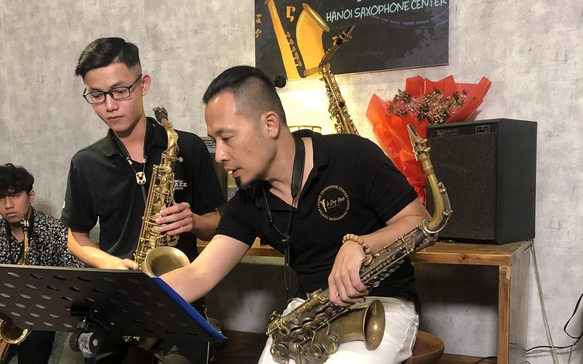 How long does it take to learn the saxophone? A realistic timeline